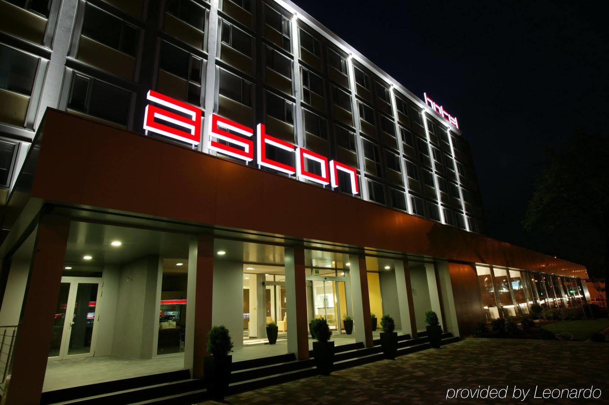 Aston Hotel Bratislava Exteriör bild